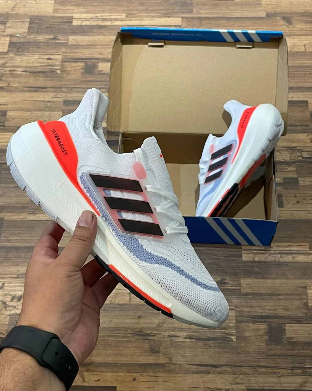Adidas Ultraboost Light - Linha Premium