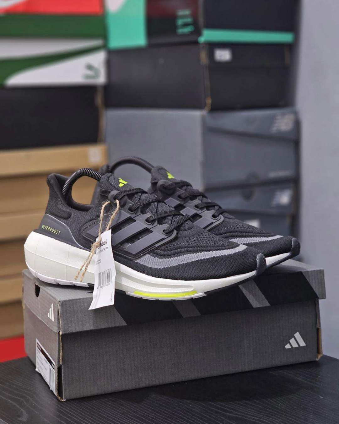 Adidas Ultraboost Light - Linha Premium