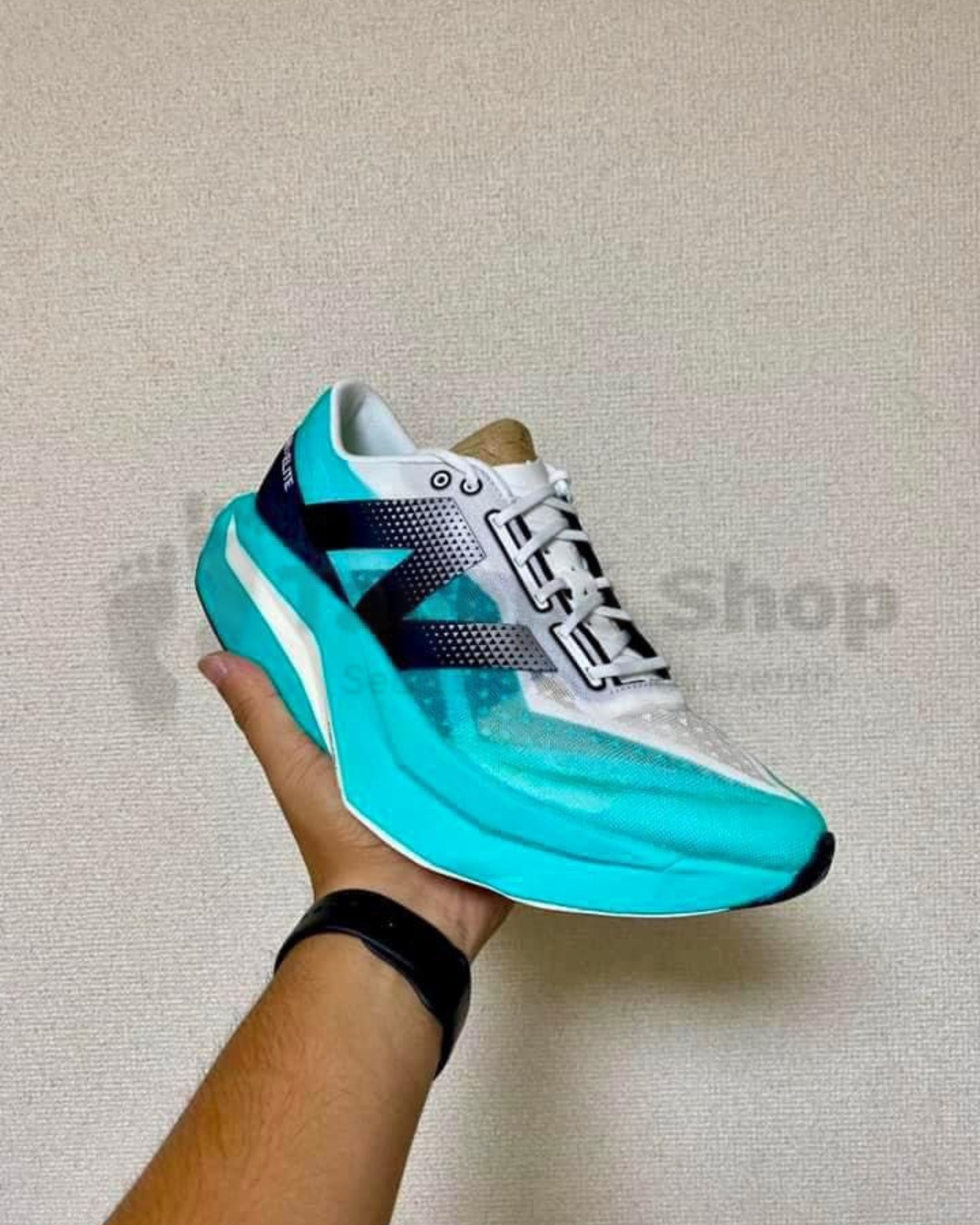 New Balance SC Elite v4 - Linha Premium