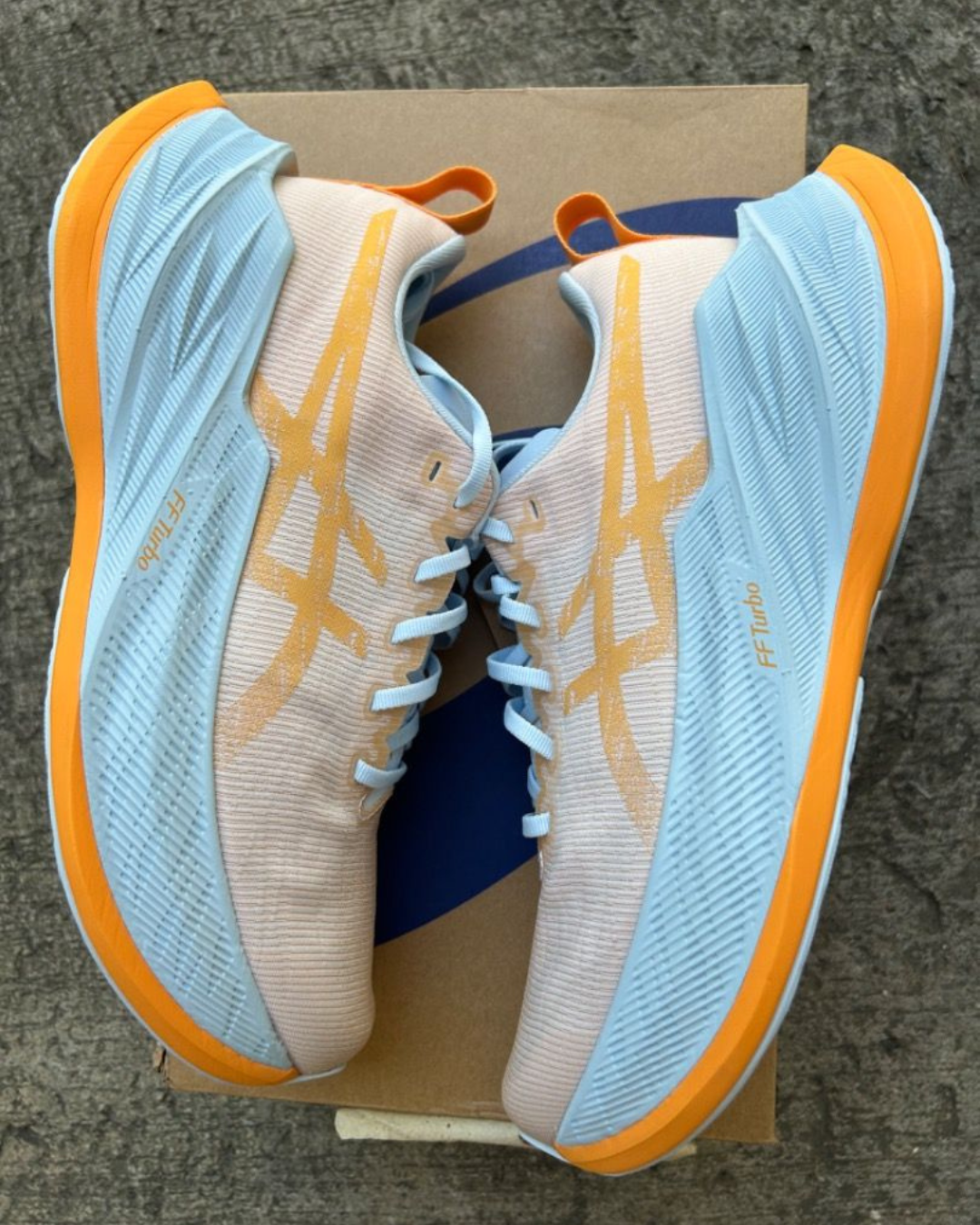 Asics SuperBlast - Linha Premium