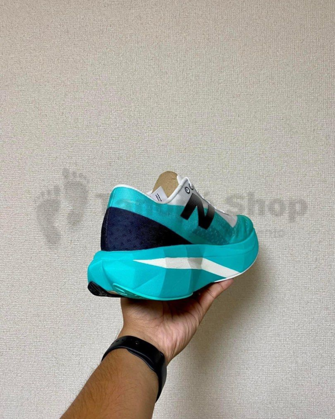 New Balance SC Elite v4 - Linha Premium
