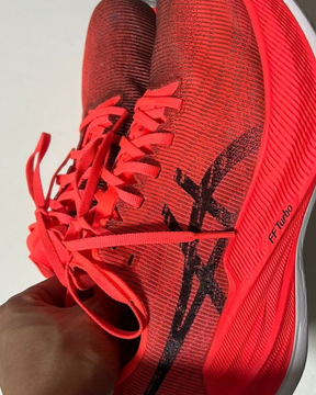 Asics SuperBlast - Linha Premium