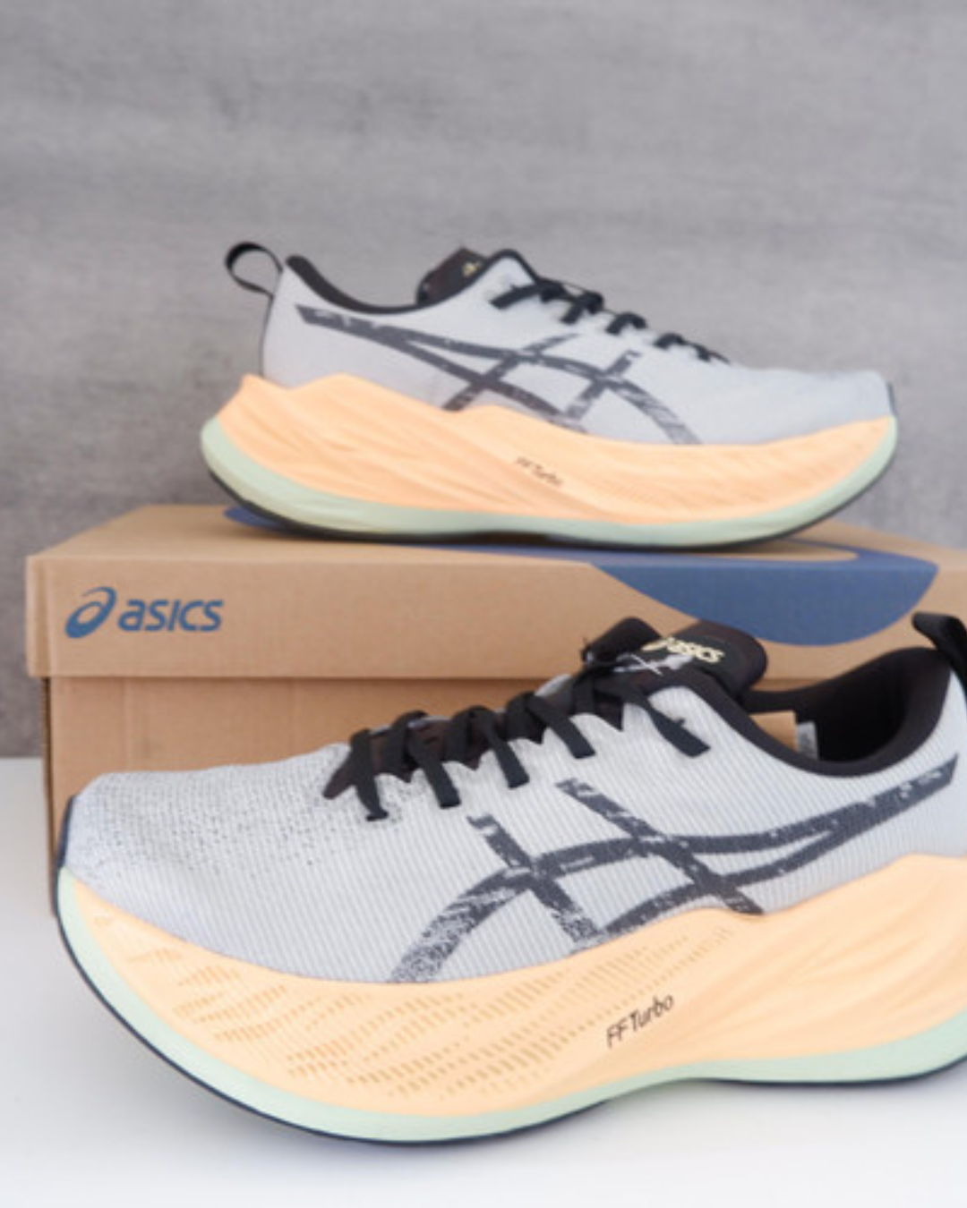 Asics SuperBlast - Linha Premium