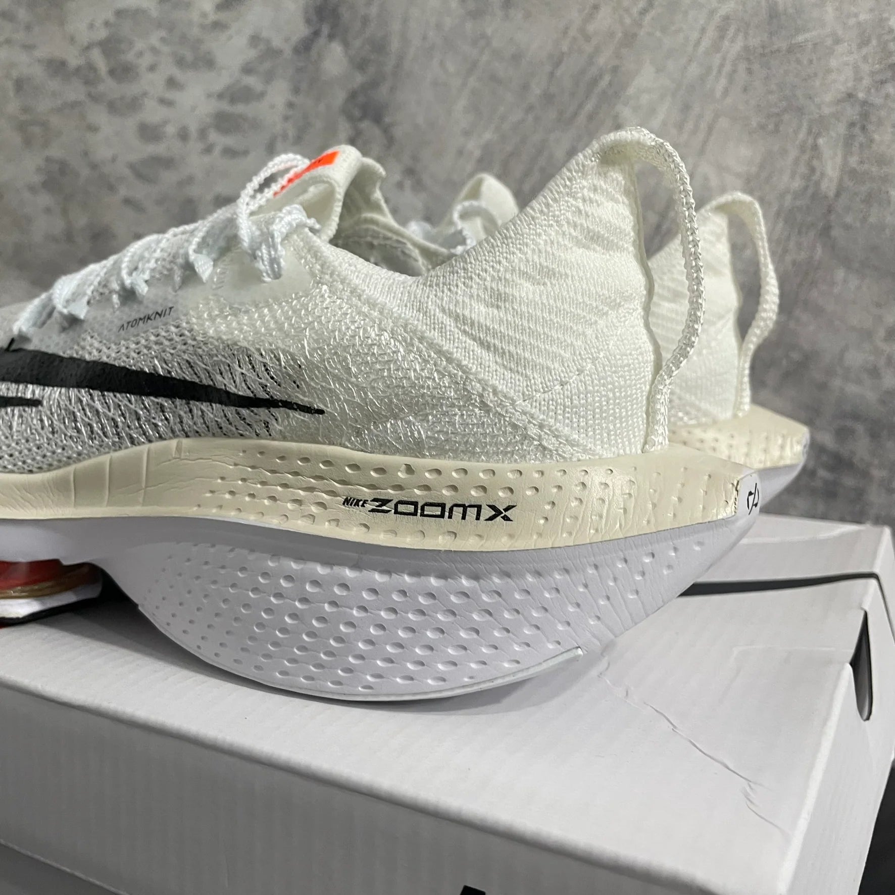 Nike Air Zoom Alphafly 2 - Linha Premium