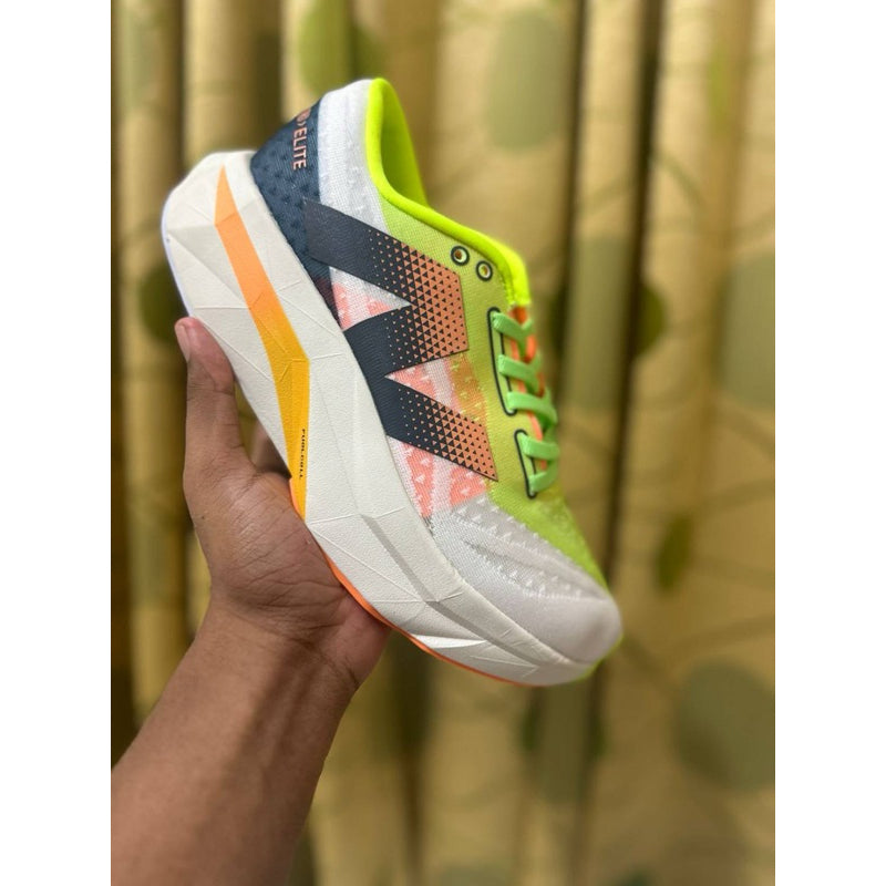 New Balance SC Elite v4 - Linha Premium
