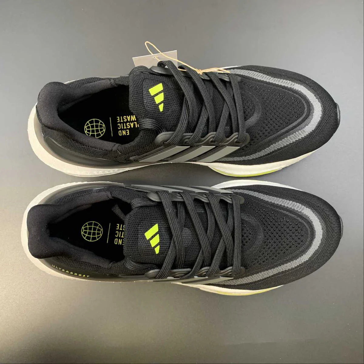 Adidas Ultraboost Light - Linha Premium